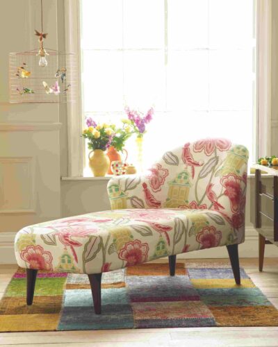 Lantern Garden Cherry chaise1