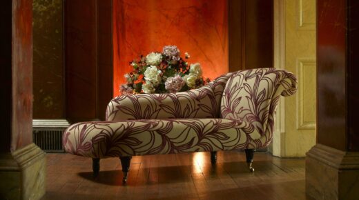 Lyon chaise classic